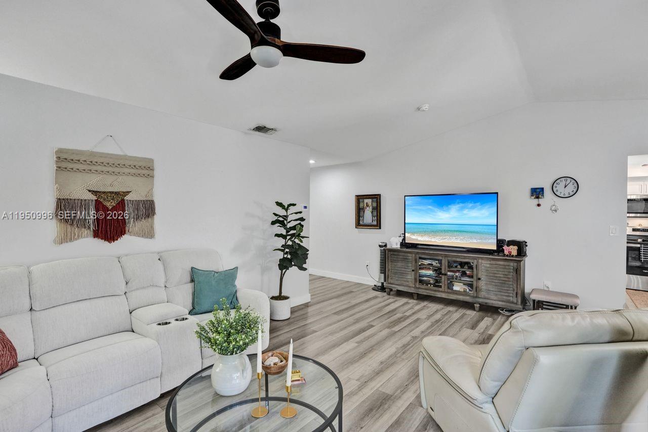 14970 Southwest 49th Lane, Unit 2G Miami, FL 33185 - Photo 14 of 29