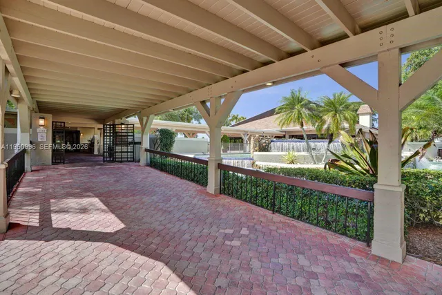 $300,000 | 14970 Southwest 49th Lane, Unit 2G, Miami, FL 33185