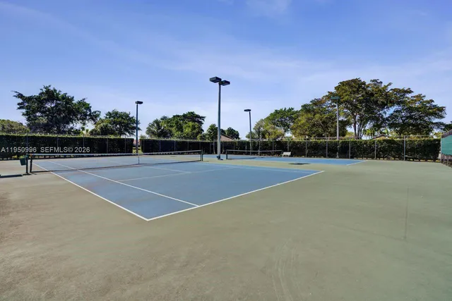 $300,000 | 14970 Southwest 49th Lane, Unit 2G, Miami, FL 33185