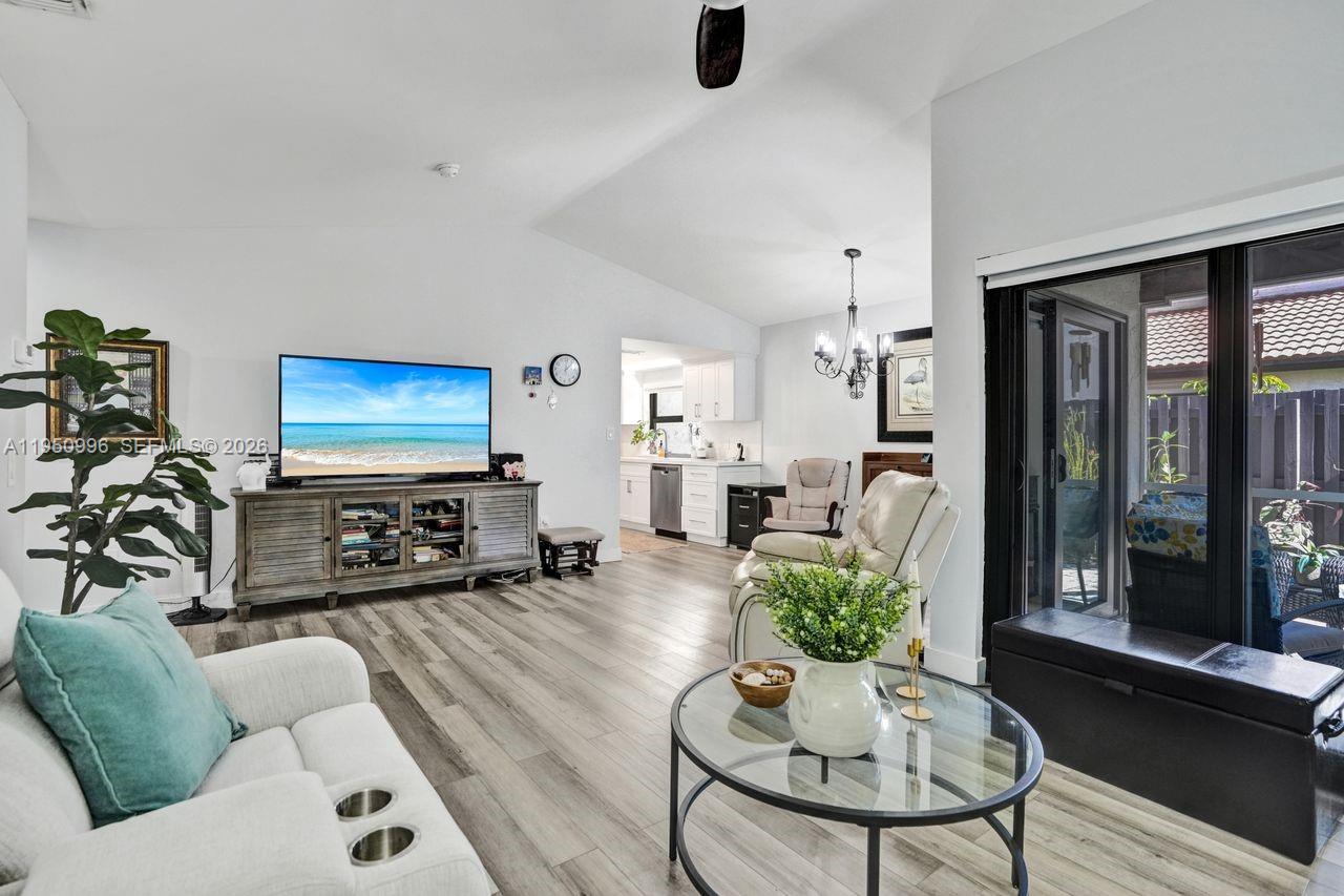 14970 Southwest 49th Lane, Unit 2G Miami, FL 33185 - Photo 5 of 29