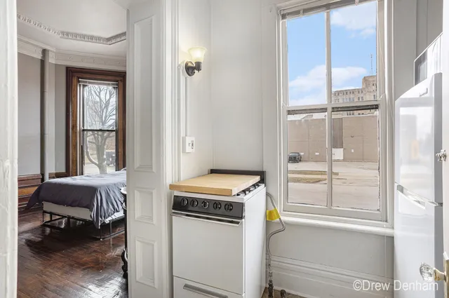 $819,900 | 701 Center Avenue, Bay City, MI 48708