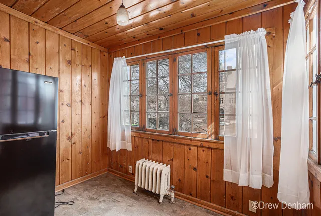 $819,900 | 701 Center Avenue, Bay City, MI 48708