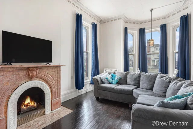 $819,900 | 701 Center Avenue, Bay City, MI 48708