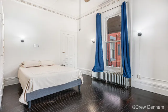 $819,900 | 701 Center Avenue, Bay City, MI 48708