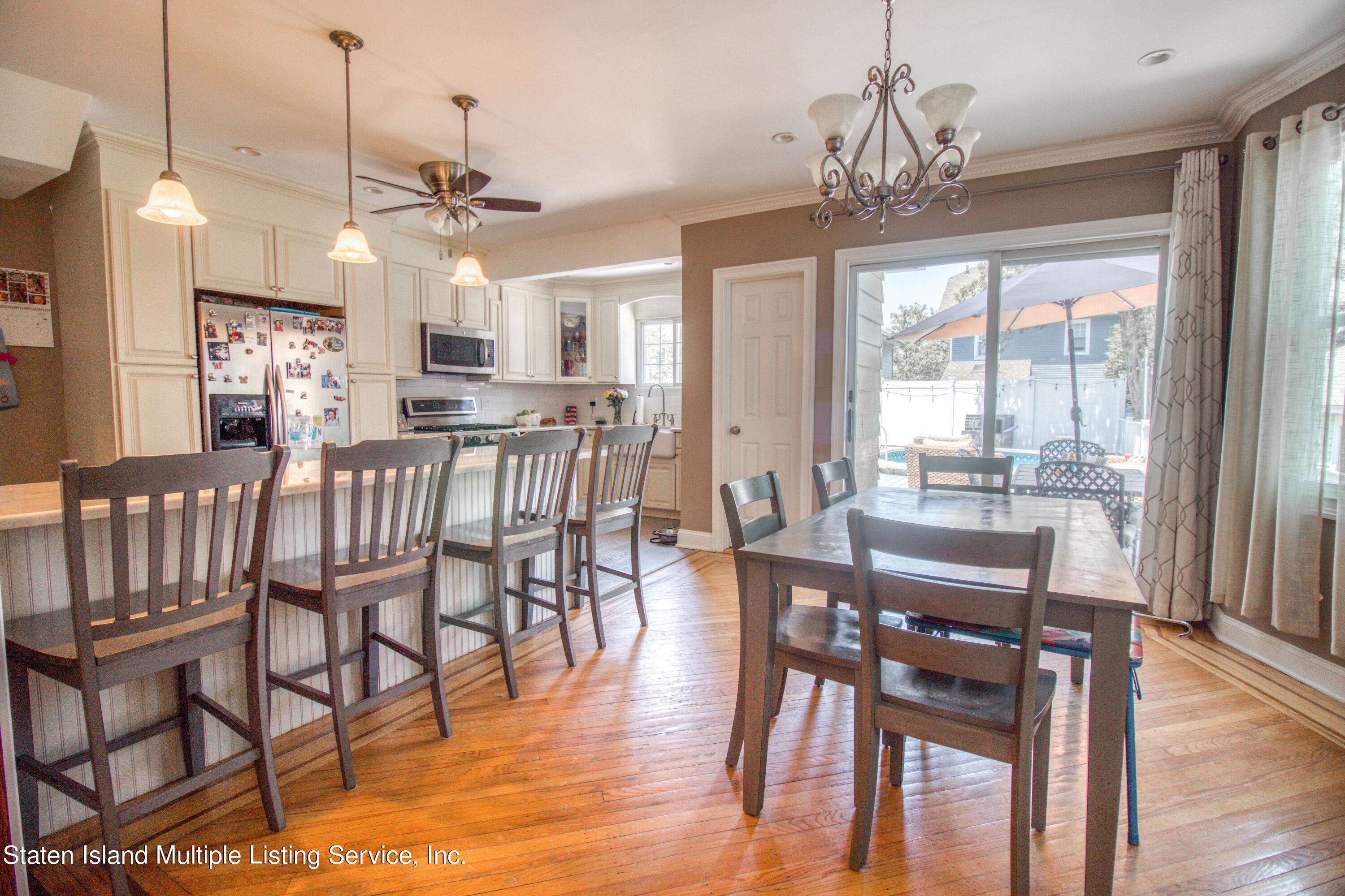 11 East Raleigh Avenue Staten Island, NY 10310 - Photo 12 of 31 Dining Room