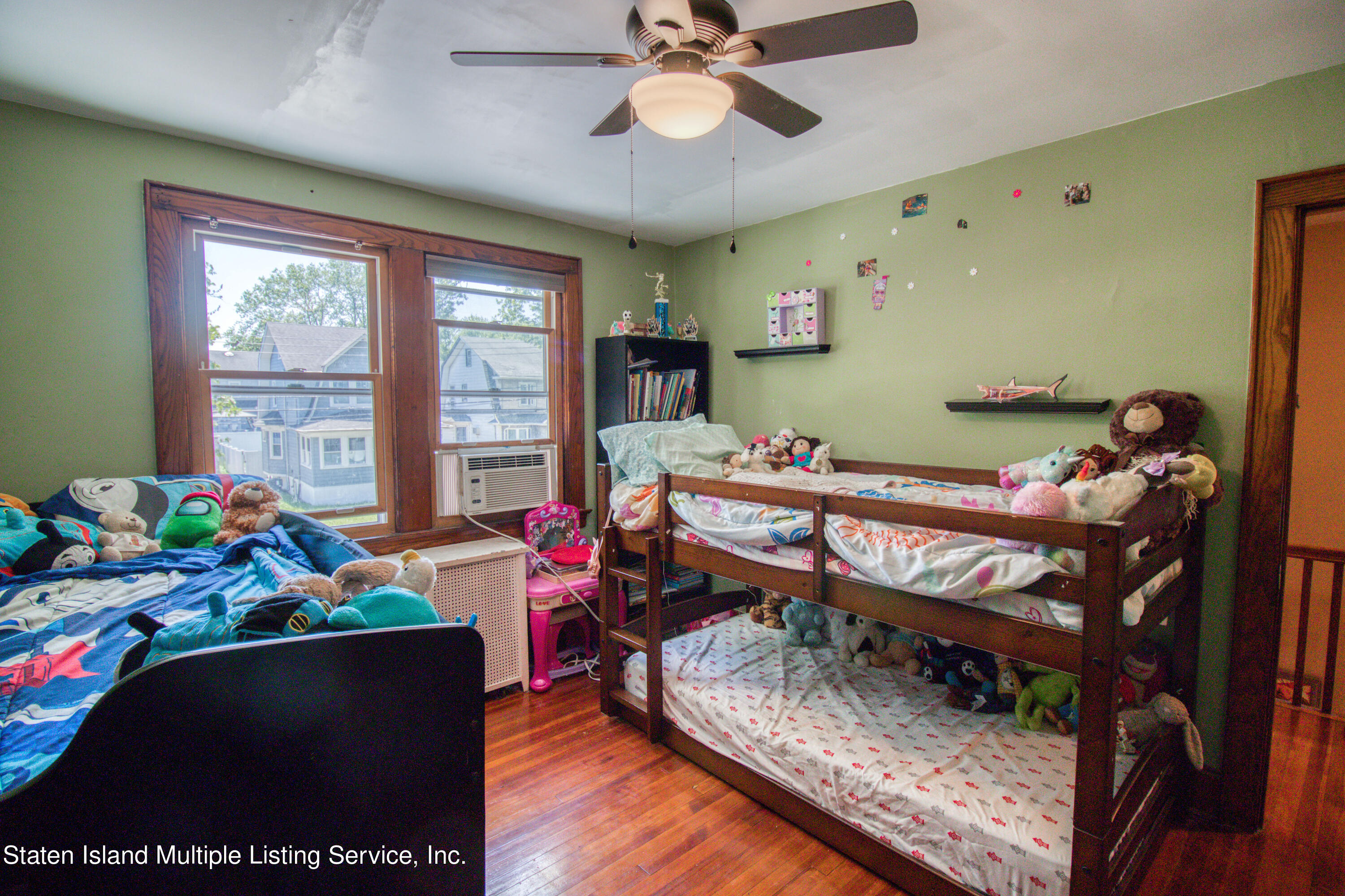 11 East Raleigh Avenue Staten Island, NY 10310 - Photo 17 of 31 Bedroom