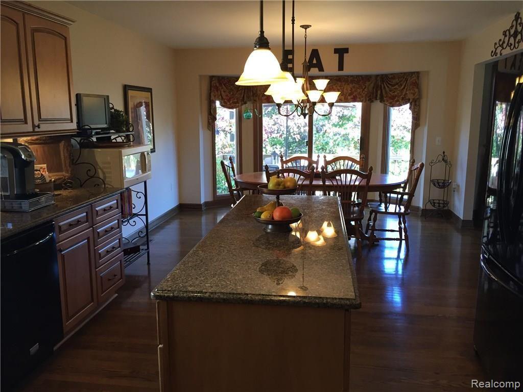 2112 Kennedy Drive Rochester, MI 48309 - Photo 7 of 47 IMG_0233.JPG