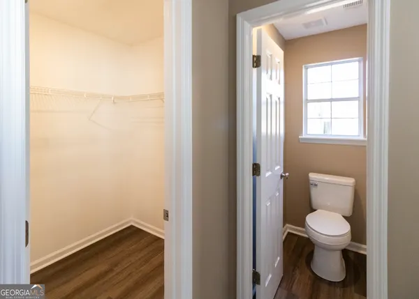 a bathroom with a toilet