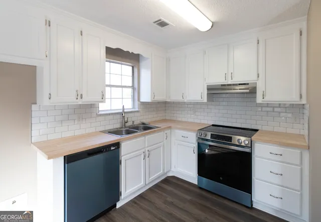 $183,000 | 145 Kensington Circle, Warner Robins, GA 31093