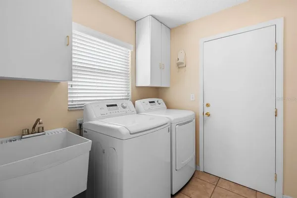 $379,000 | 327 Caloosa Woods Lane, Sun City Center, FL 33573