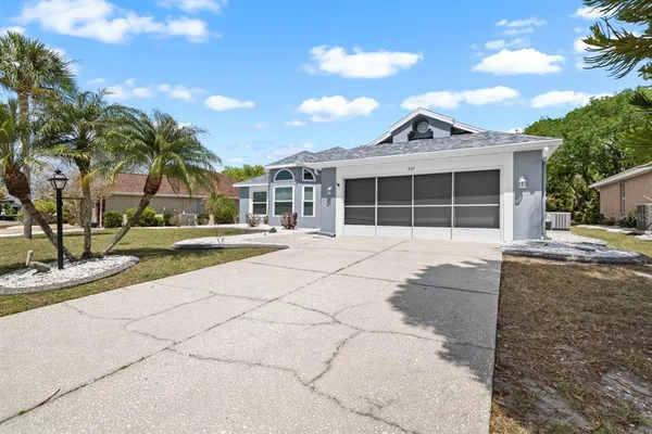 $379,000 | 327 Caloosa Woods Lane, Sun City Center, FL 33573