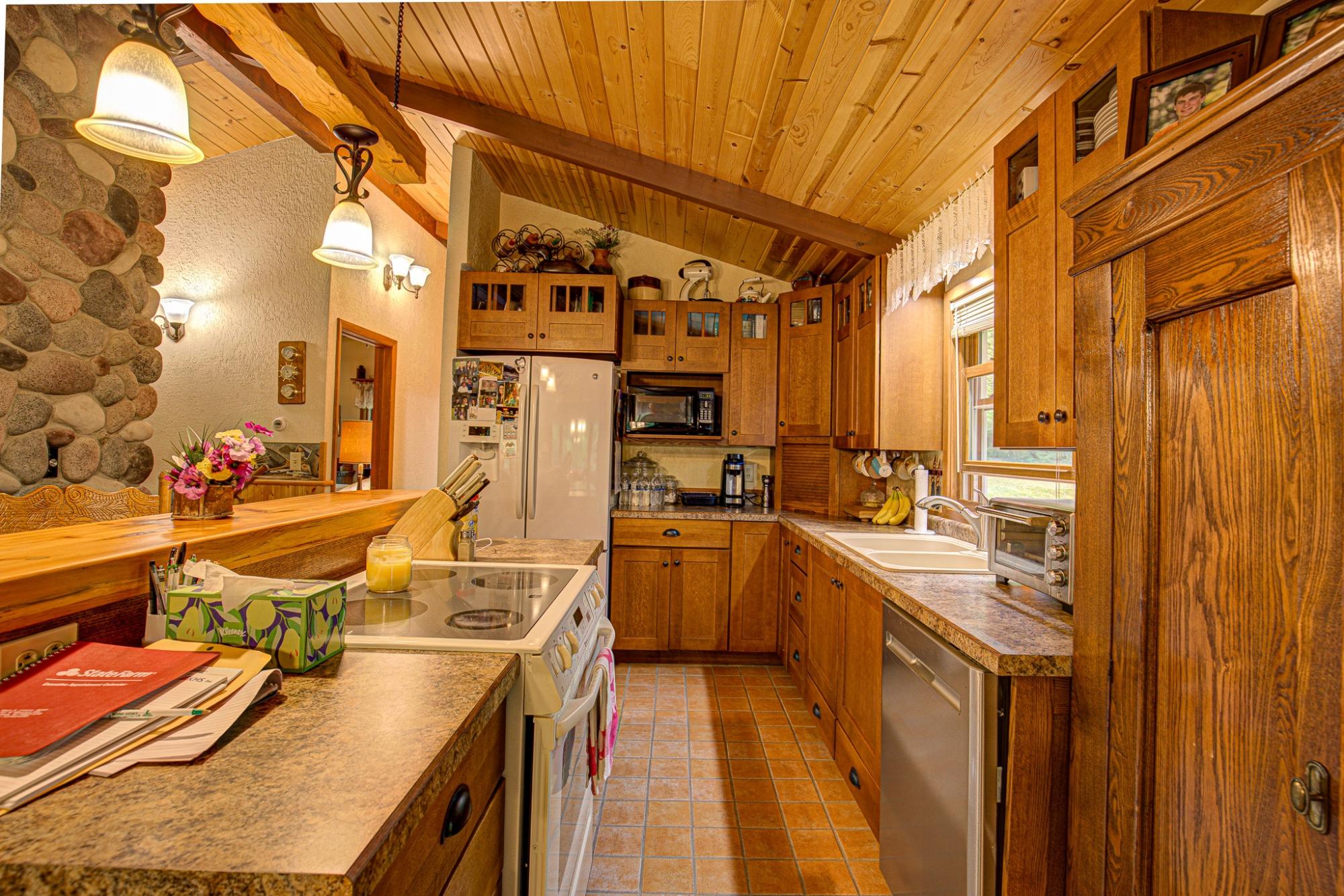 W2181 Gouda Road Gleason, WI 54435 - Photo 10 of 99 Gallery Image 10