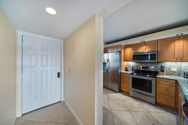 $2,800 | 2601 Marina Isle Way, Unit 402, Jupiter, FL 33477