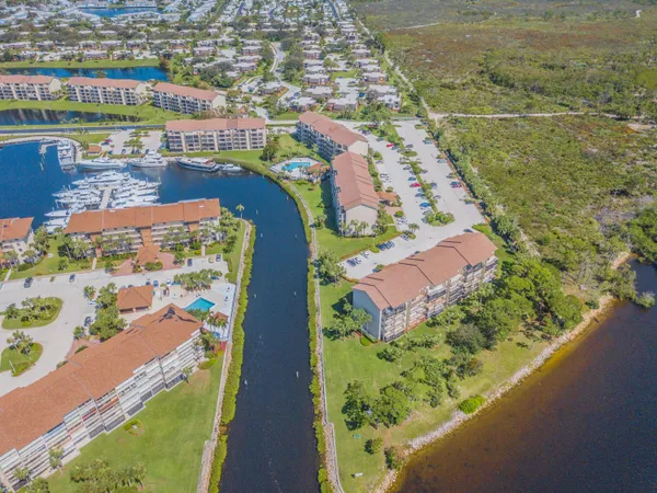 $2,800 | 2601 Marina Isle Way, Unit 402, Jupiter, FL 33477