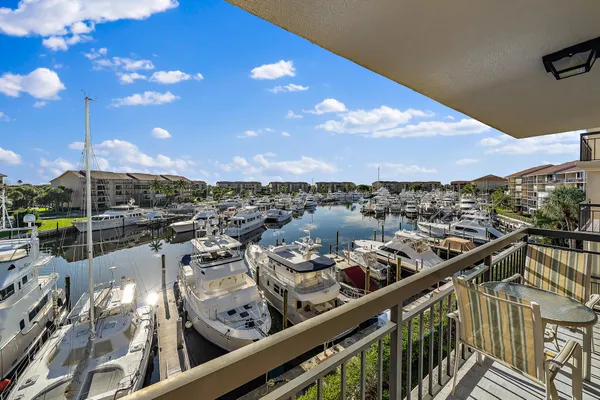 $2,800 | 2601 Marina Isle Way, Unit 402, Jupiter, FL 33477