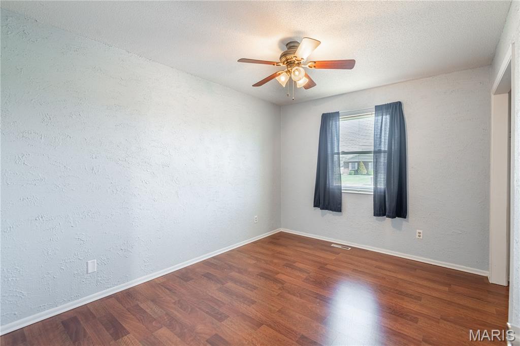 909 Schindler Road Perryville, MO 63775 - Photo 15 of 32