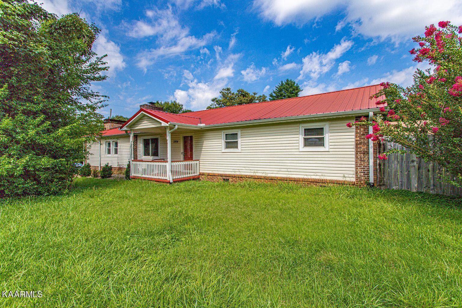 3204 Chilhowee Heights Road Maryville, TN 37803 - Photo 16 of 30 Gallery Image 16