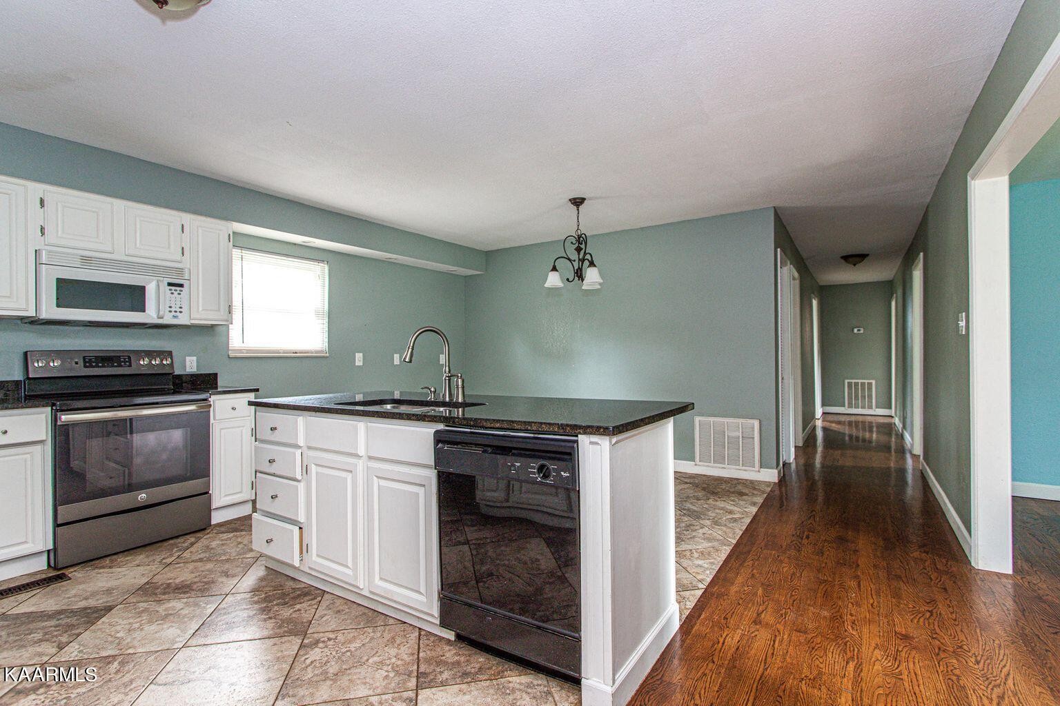 3204 Chilhowee Heights Road Maryville, TN 37803 - Photo 20 of 30 Gallery Image 20
