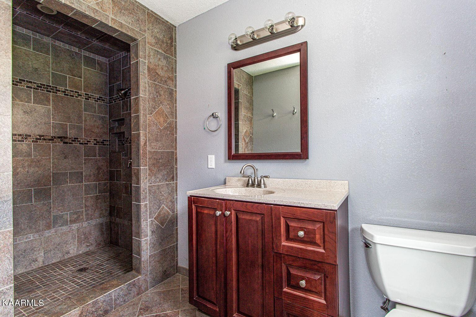 3204 Chilhowee Heights Road Maryville, TN 37803 - Photo 28 of 30 Gallery Image 28