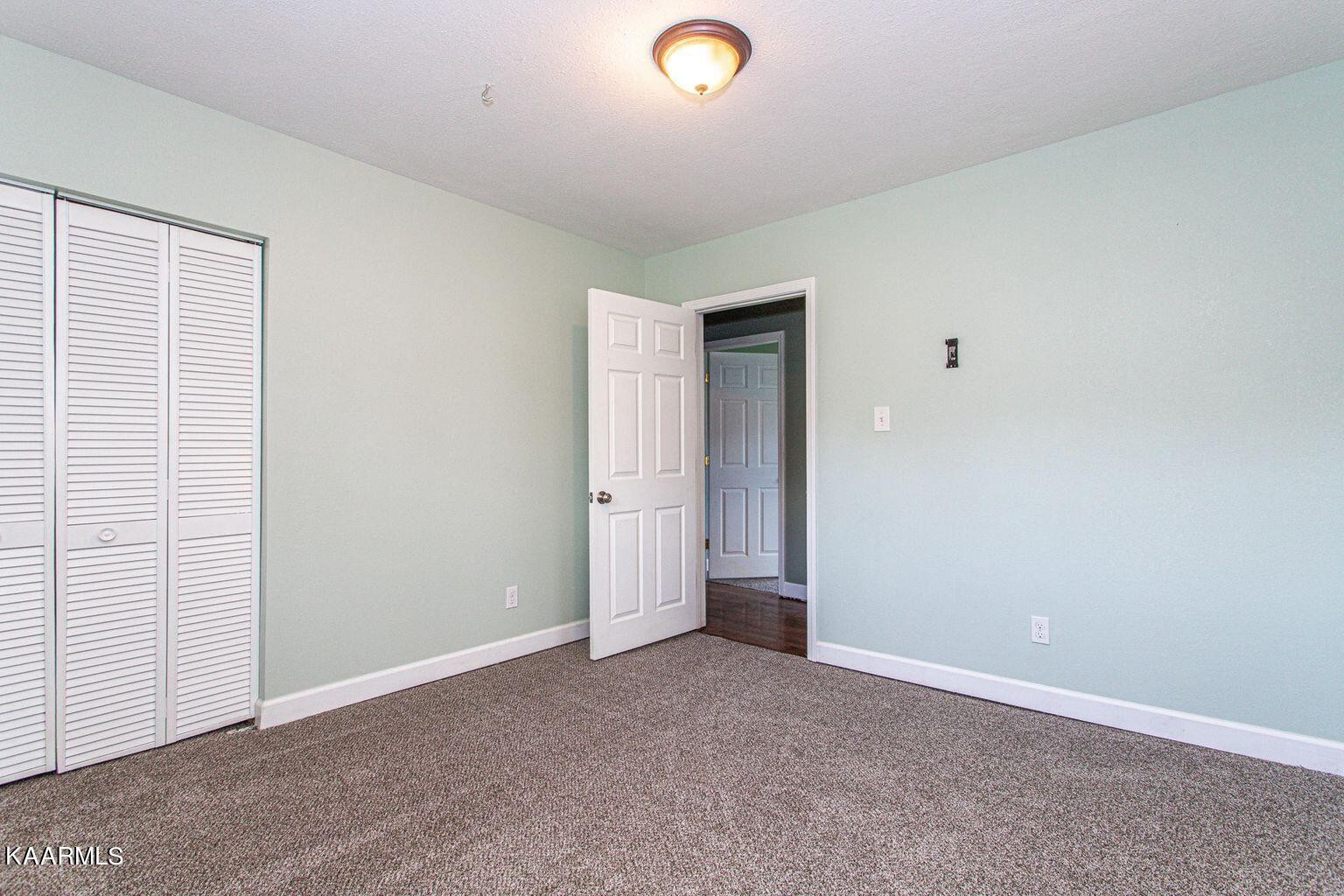 3204 Chilhowee Heights Road Maryville, TN 37803 - Photo 9 of 30 Gallery Image 9