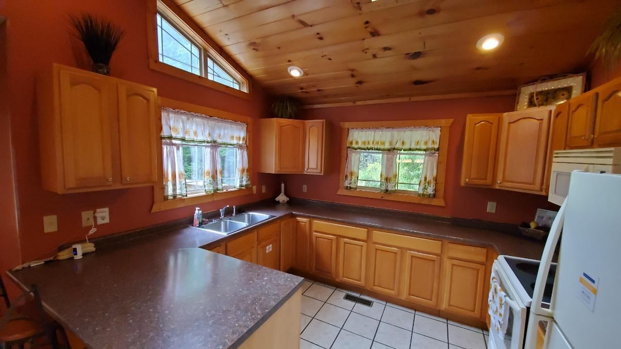 5270 Riversong Way Sevierville, TN 37876 - Photo 12 of 33 Gallery Image 12