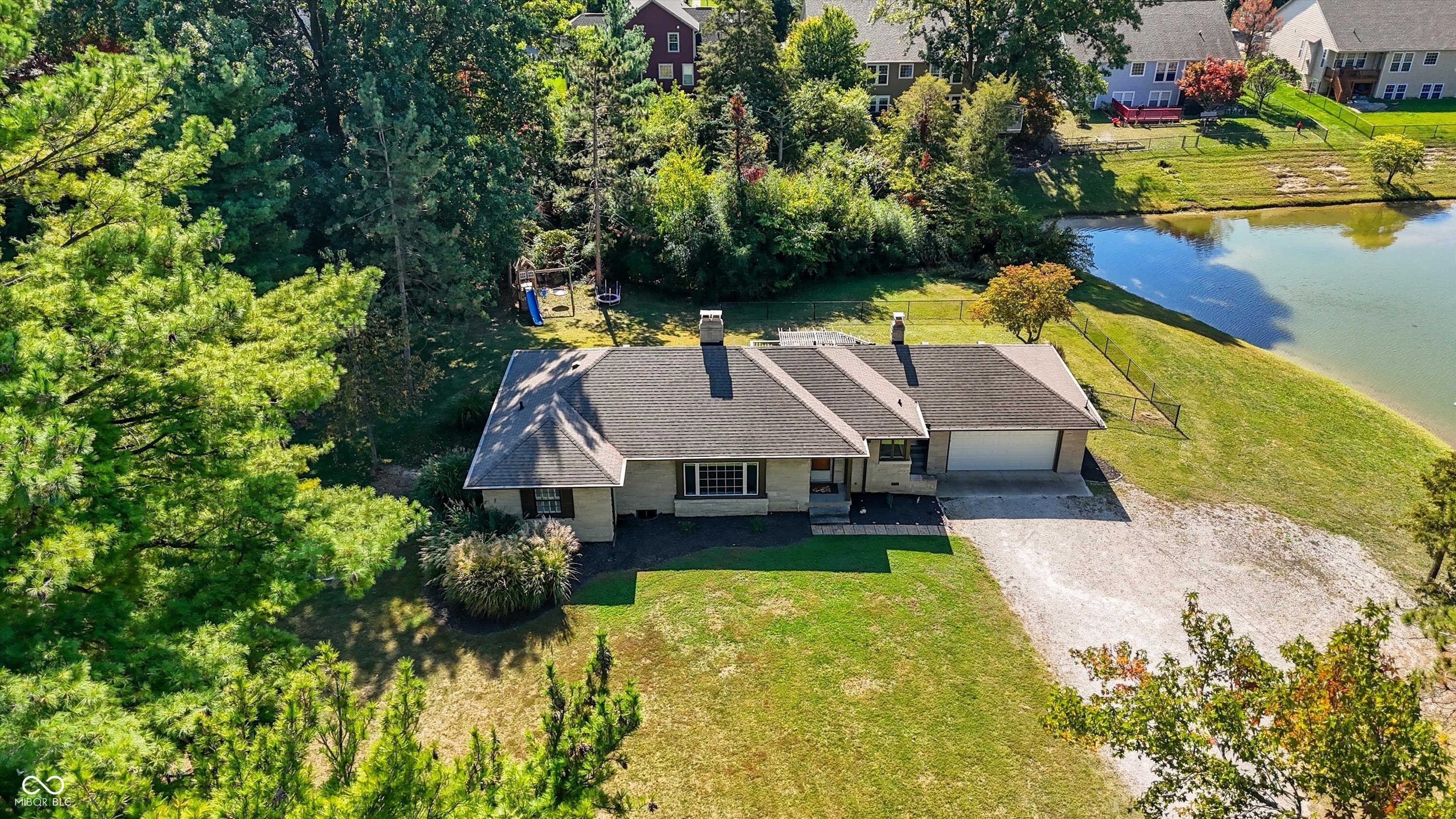 3905 Shelbyville Road Indianapolis, IN 46237 - Photo 3 of 86