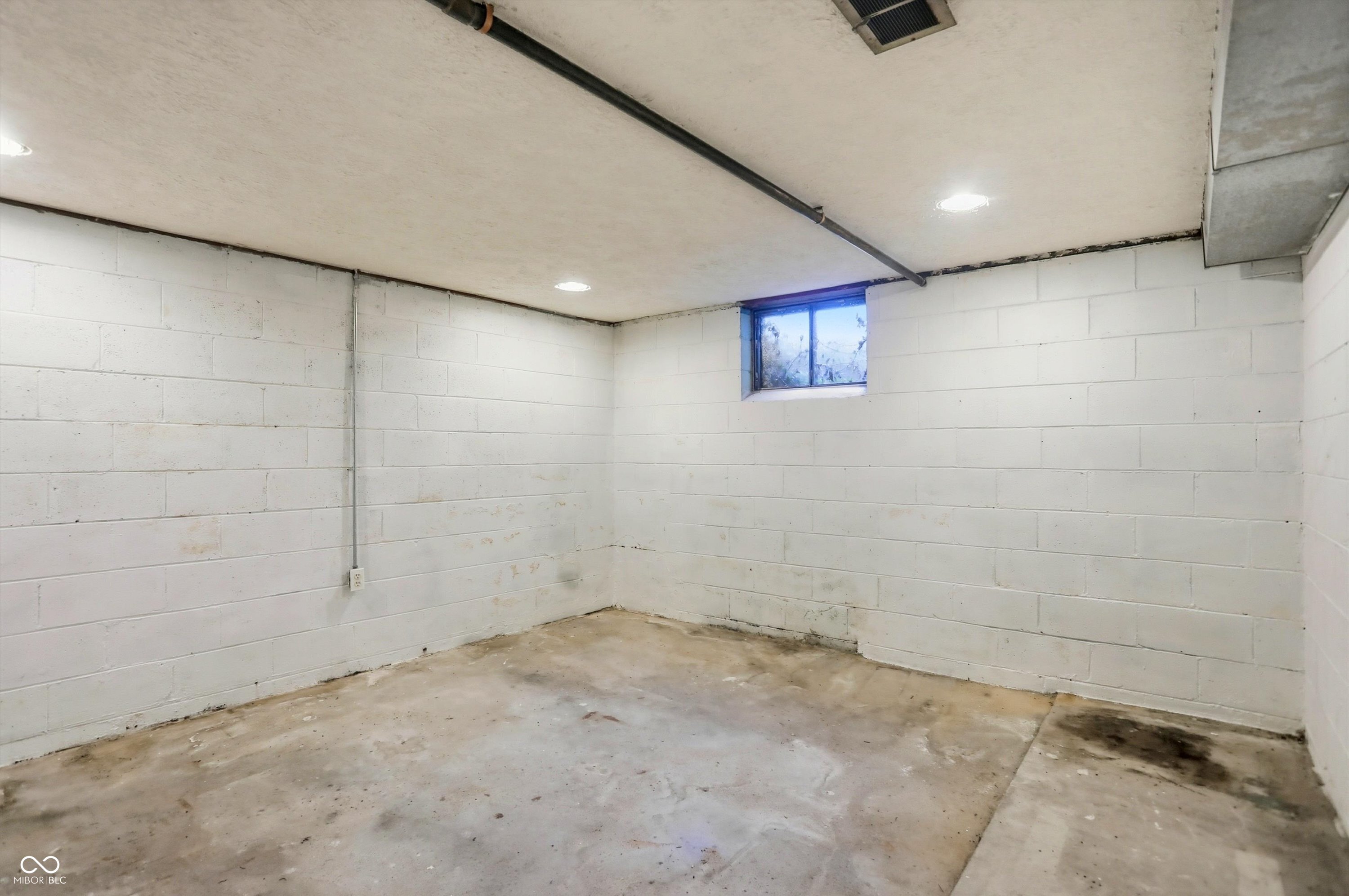 3905 Shelbyville Road Indianapolis, IN 46237 - Photo 46 of 86