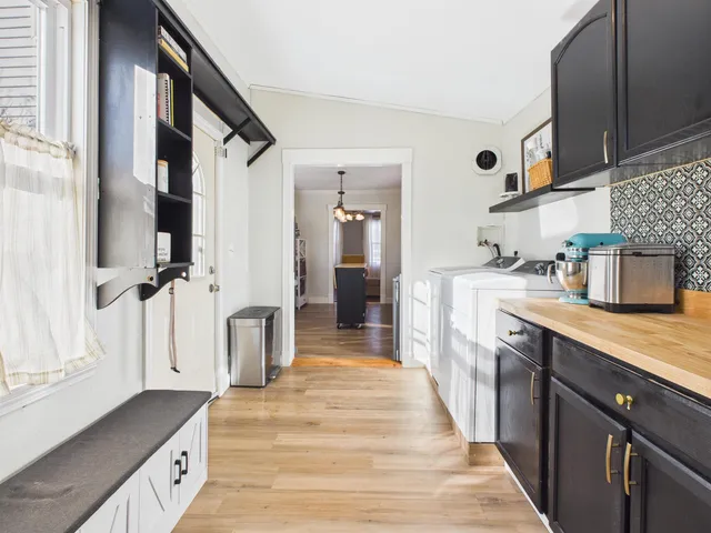 $379,900 | 11 Washington Street, Concord, NH 03303