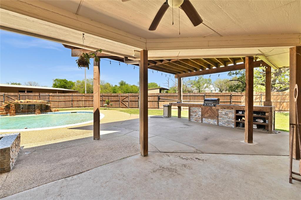 4031 Burleson Retta Road Burleson, TX 76028 - Photo 6 of 38