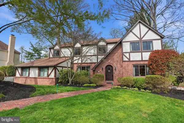 $825,000 | 1964 Melmar Road, Huntingdon Valley, PA 19006