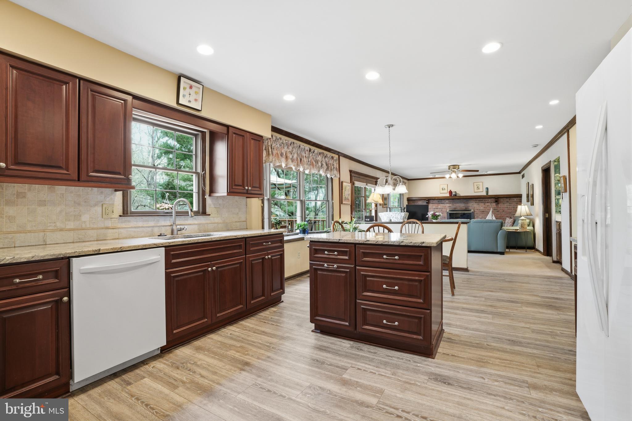 1964 Melmar Road Huntingdon Valley, PA 19006 - Photo 14 of 47