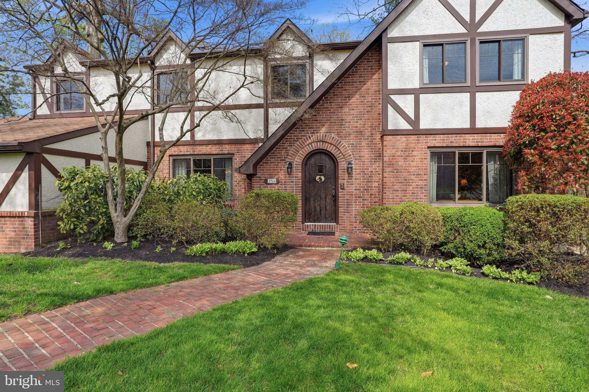 1964 Melmar Road Huntingdon Valley, PA 19006 - Photo 2 of 47