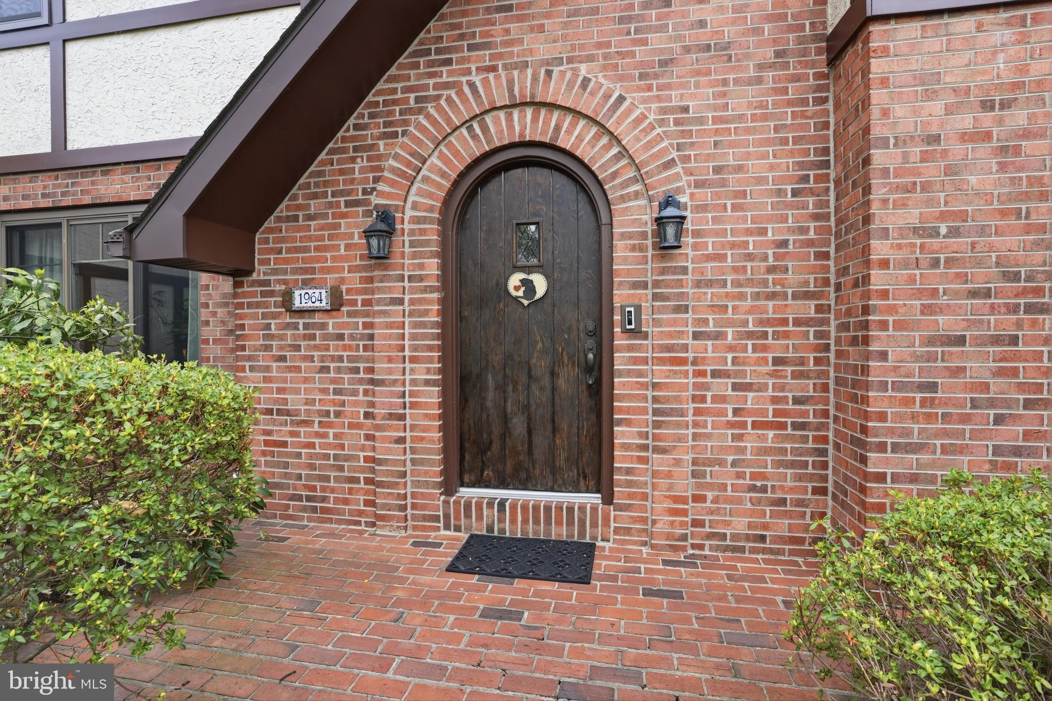 1964 Melmar Road Huntingdon Valley, PA 19006 - Photo 3 of 47