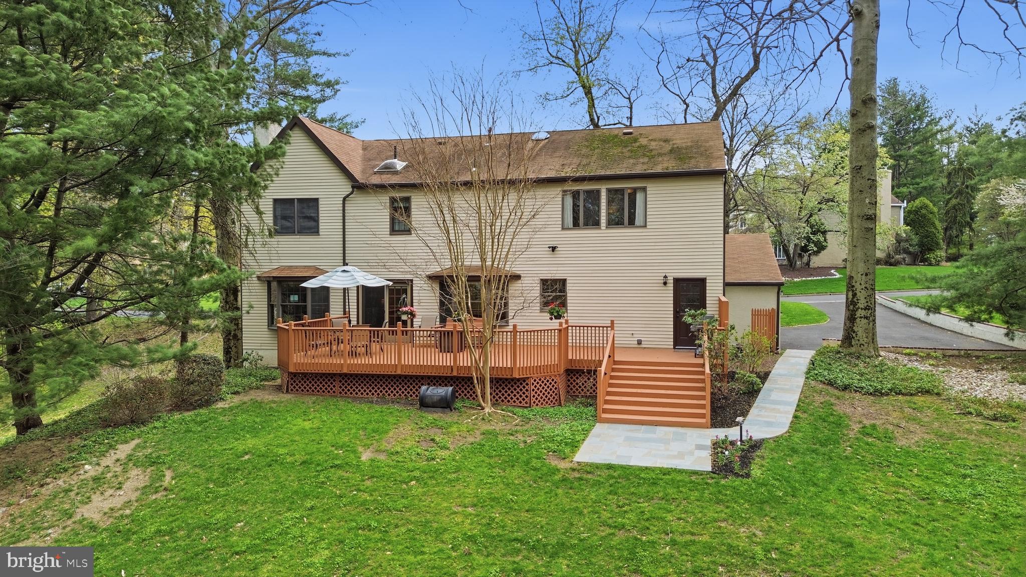 1964 Melmar Road Huntingdon Valley, PA 19006 - Photo 6 of 47