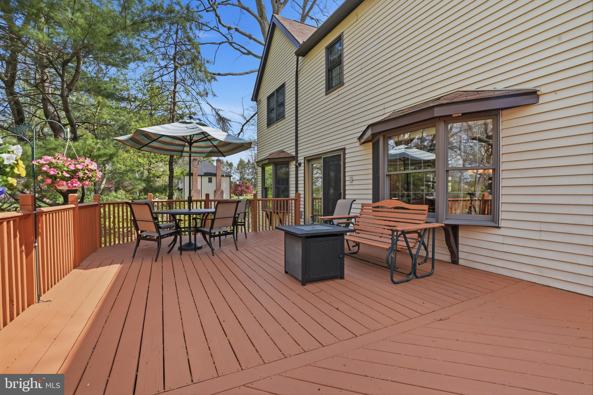 1964 Melmar Road Huntingdon Valley, PA 19006 - Photo 8 of 47