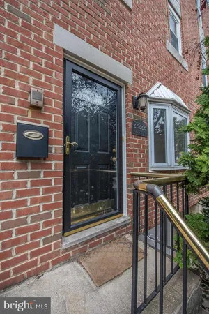 $4,000 | 2822 Ogden Street, Unit B, Philadelphia, PA 19130