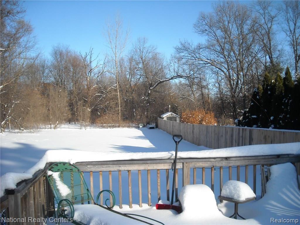 5024 Carroll Lk Road Commerce Township, MI 48382 - Photo 4 of 18 Rear Yard