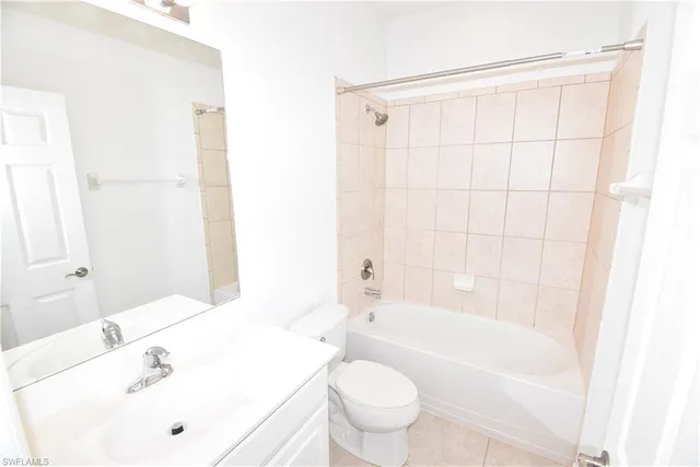 $2,400 | 23420 Alamanda Drive, Unit 202, Estero, FL 34135