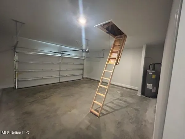 $2,200 | 17897 Kelso Drive, D'Iberville, MS 39540