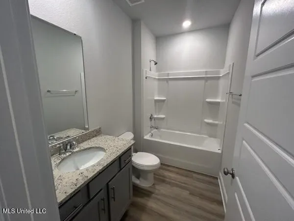 $2,200 | 17897 Kelso Drive, D'Iberville, MS 39540