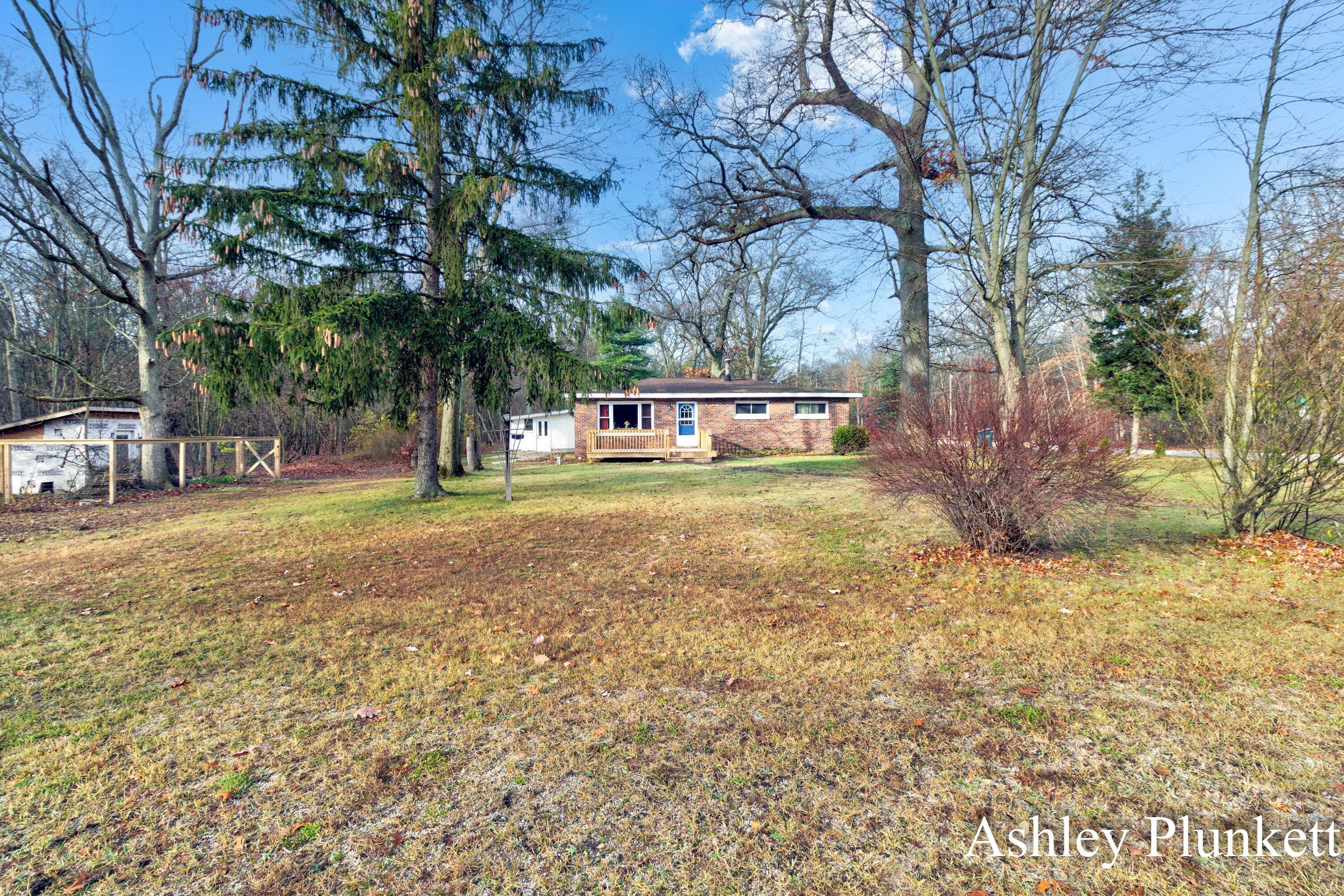 11791 Sikkenga Road Montague, MI 49437 - Photo 2 of 39 5cSDl0cU