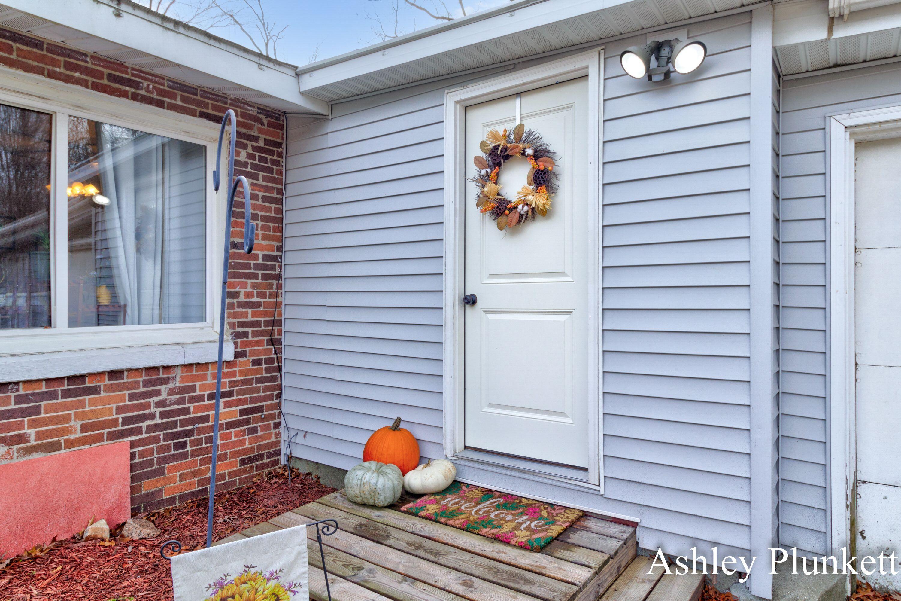 11791 Sikkenga Road Montague, MI 49437 - Photo 30 of 39 knV9TWC-