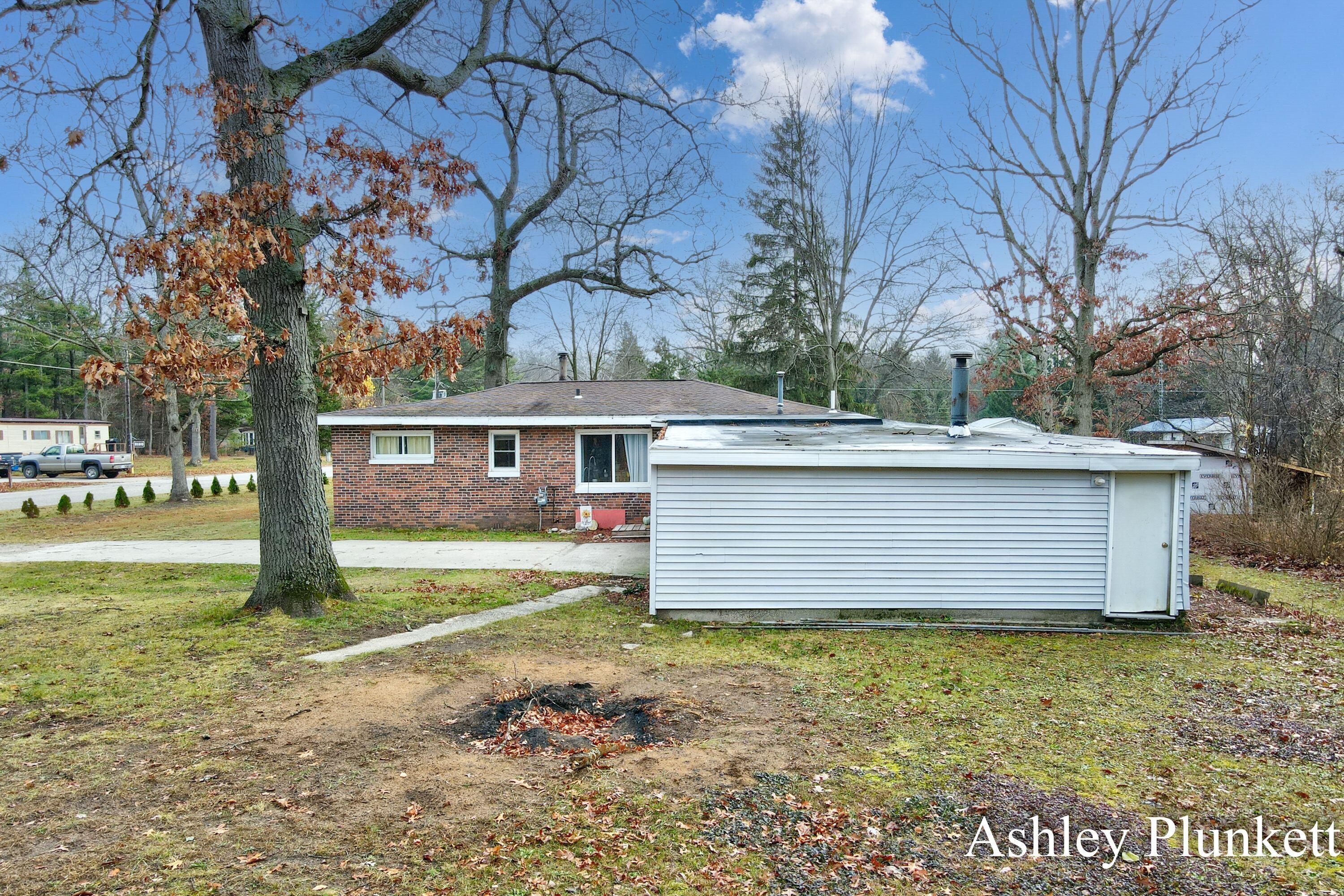11791 Sikkenga Road Montague, MI 49437 - Photo 32 of 39 ia_BbZob