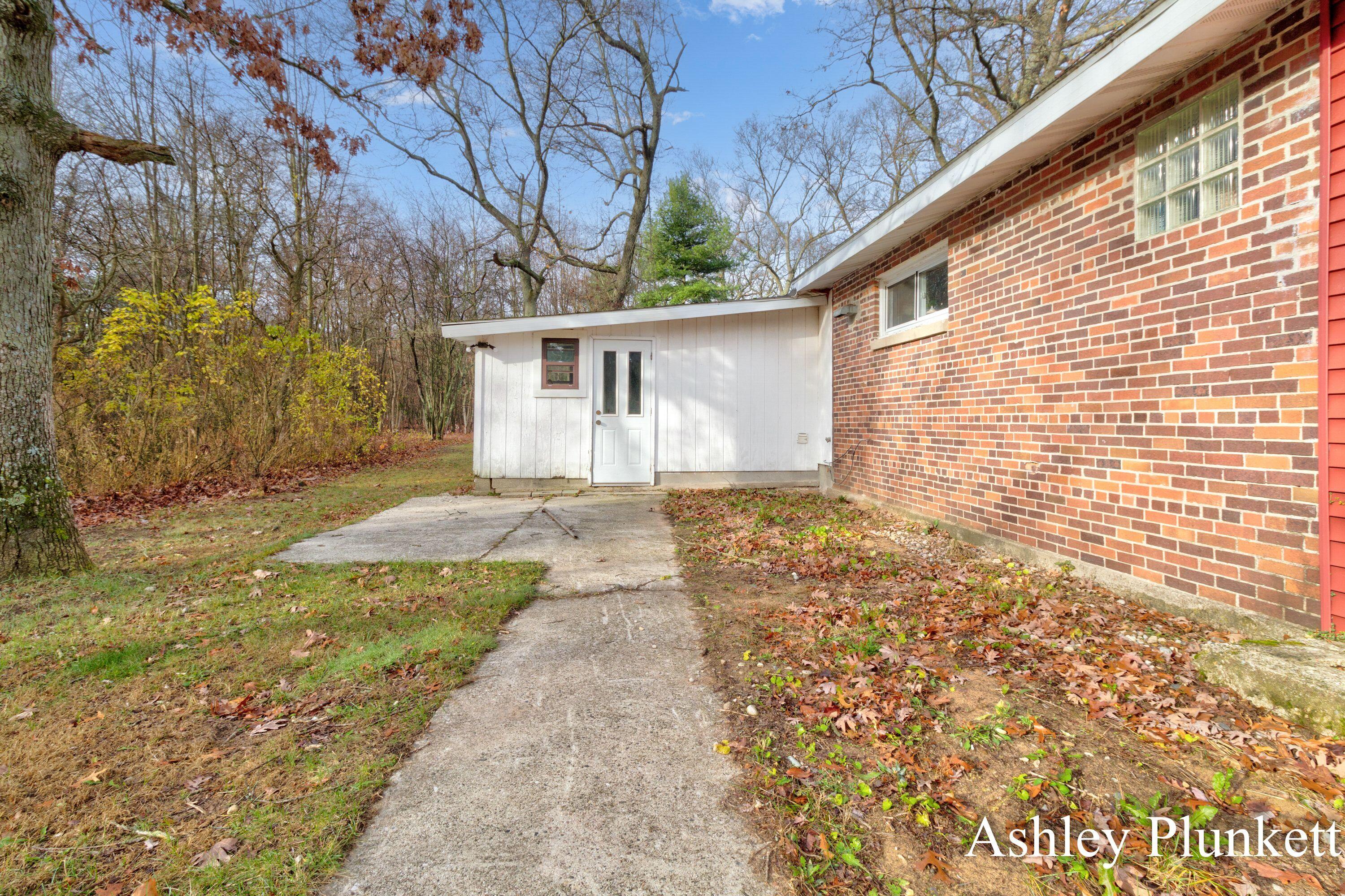 11791 Sikkenga Road Montague, MI 49437 - Photo 33 of 39 xwSzwKKX