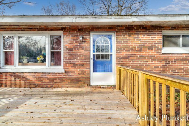 11791 Sikkenga Road Montague, MI 49437 - Photo 4 of 39 g5jd7C3w