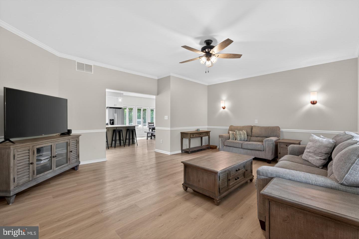 836 Hardingville Road Monroeville, NJ 08343 - Photo 5 of 57 Spacious living area with modern charm.