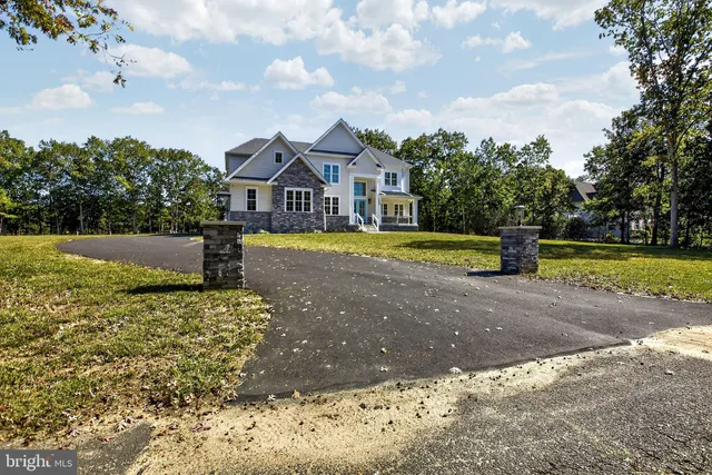 $1,050,000 | 124 Running Deer Trail, Pittsgrove, NJ 08318