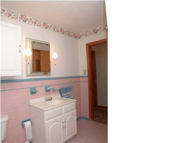 9720 3rd Street Road Louisville, KY 40272 - Photo 8 of 17 Additional Photo