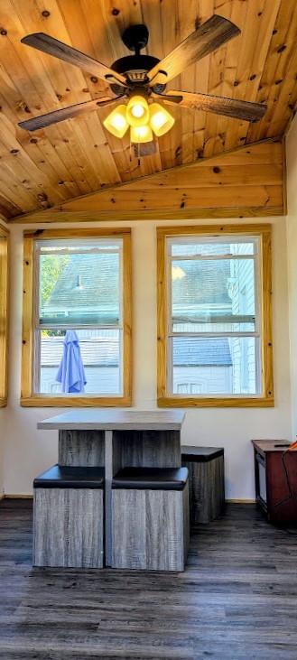 206 Wendell Road Warwick, RI 02888 - Photo 10 of 15 Sun room