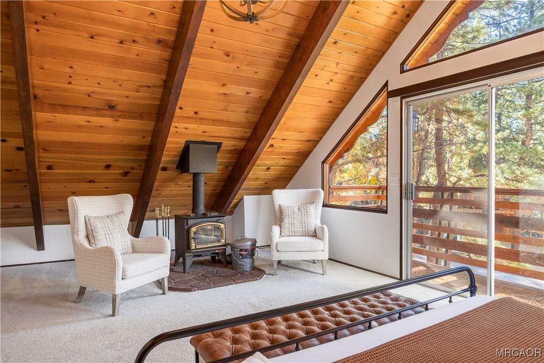 42535 Avalon Road Big Bear Lake, CA 92315 - Photo 31 of 39 a room with table and chairs